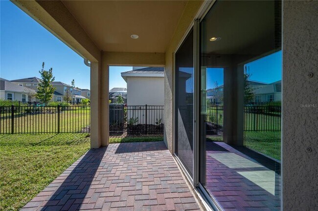 Building Photo - 7212 Paradiso Dr