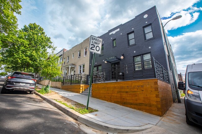 Building Photo - Amazing 2 BR/1 BA Apartment in Trinidad!