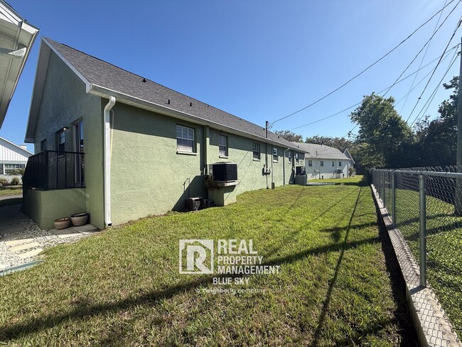 Building Photo - 6704 Hickorywood Ln