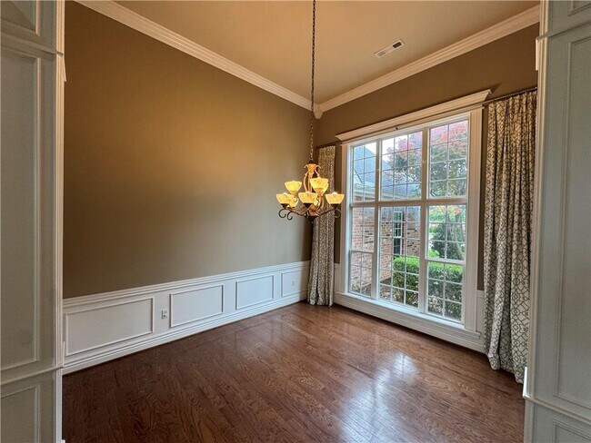 Building Photo - 407 Lyndal Ln