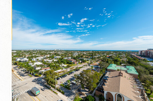 Building Photo - 155 E Boca Raton Rd