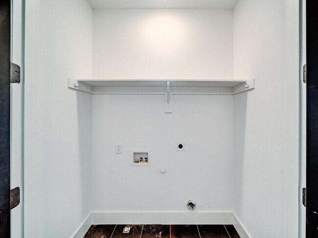 Building Photo - 2916 Hawthorne Ave