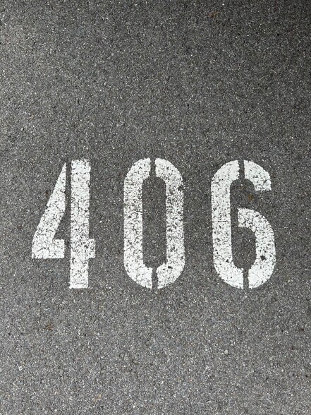 Parking Space - 406 Hickory Cir