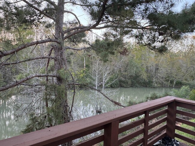 Building Photo - 1954 Evanston Ave