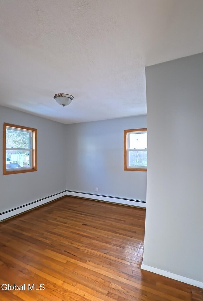 Building Photo - 190 Church Rd