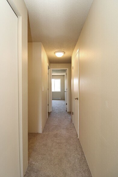 Building Photo - 2658-2658 SE 125th Ave