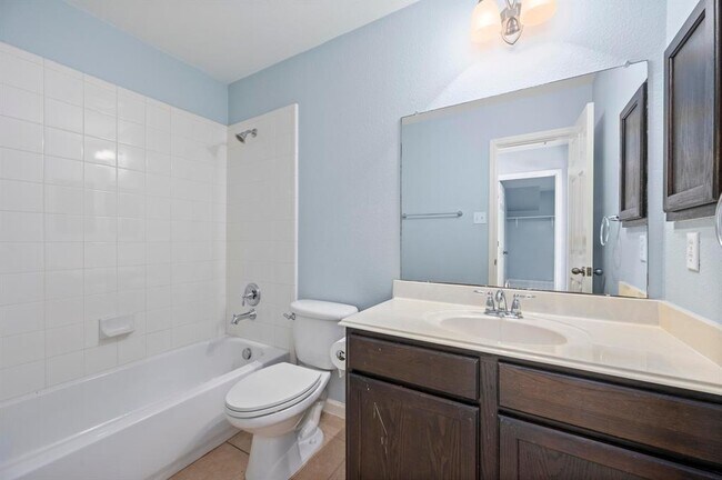 Building Photo - 1421 Gorham St