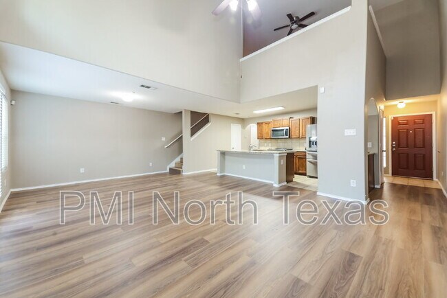 Building Photo - 9853 Fleetwood Dr