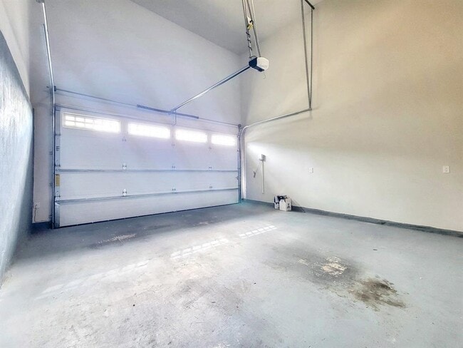 Building Photo - 601 C-Bar Ranch Trl