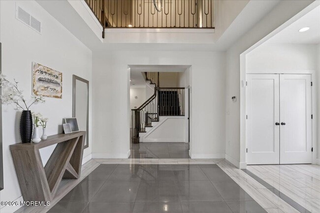 Building Photo - 475 Monmouth Pl