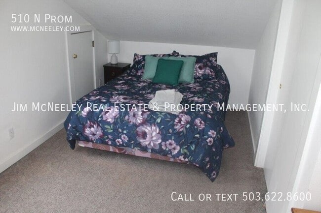 Building Photo - 510 N Prom-