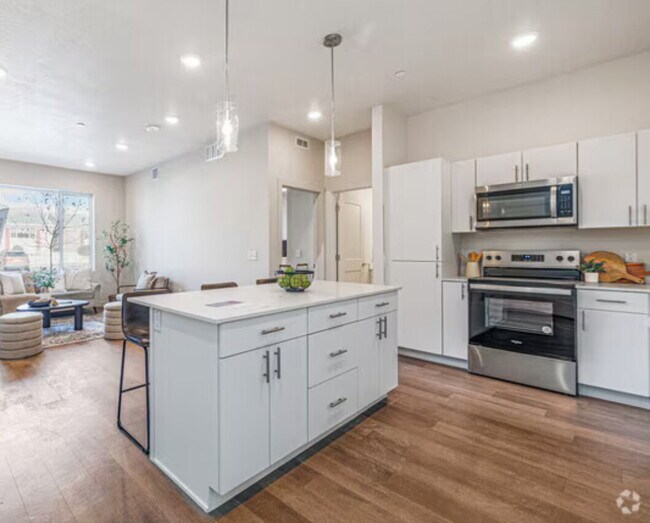 Building Photo - First Month's Rent FREE