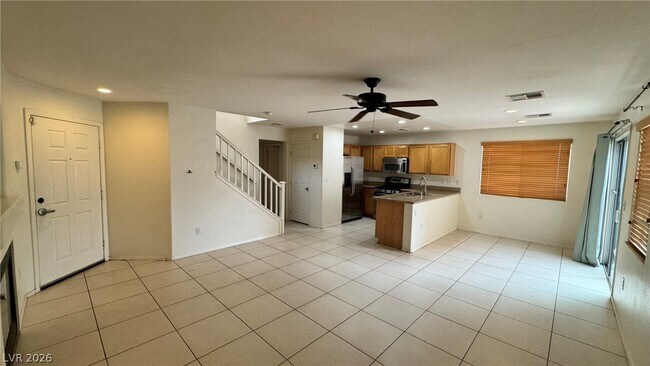Building Photo - 9967 Carrizo Springs Ave