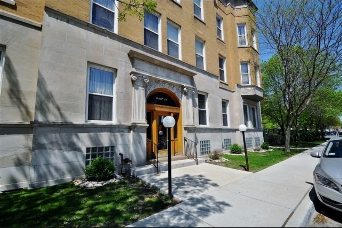 Building Photo - 6412 S Woodlawn Ave