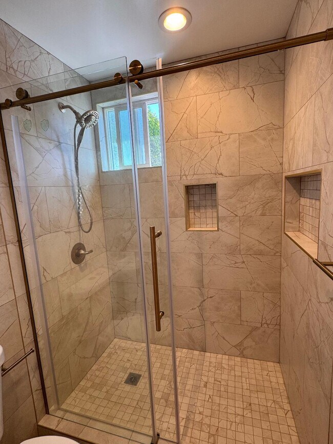 Building Photo - 470 S Hamel Rd