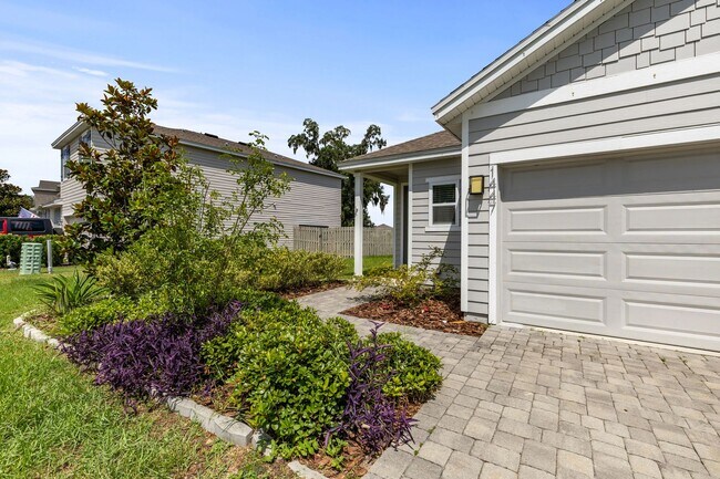 Building Photo - 1447 NW 136th Blvd