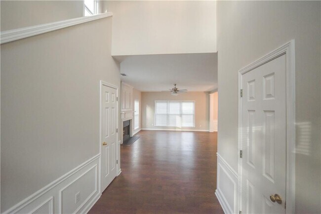 Building Photo - 4113 Glenaire Way NW