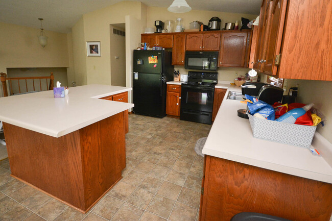 Building Photo - Cozy and Conveniently Located Home For Rent!