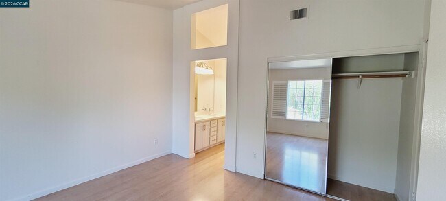 Building Photo - 1102 Brooks Range Landing