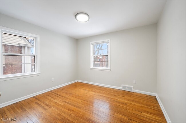 Building Photo - 2400 Saybrook Rd