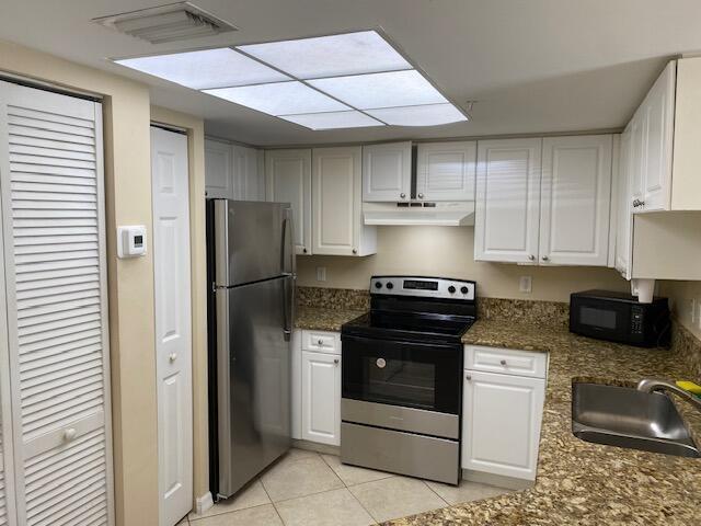 Building Photo - 1700 Crestwood Ct S