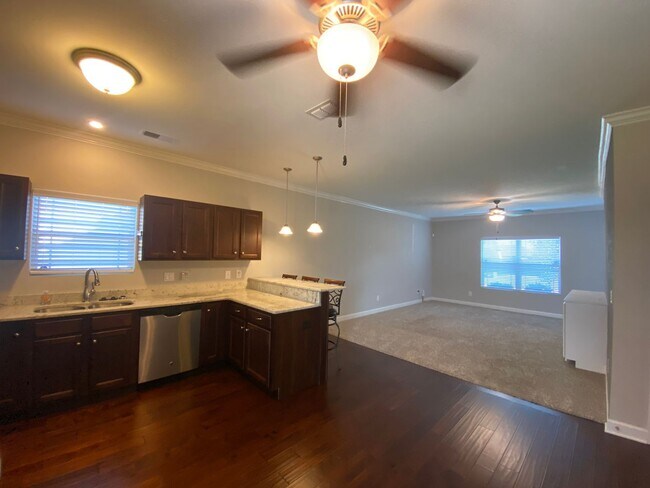 Building Photo - Amazing Murfreesboro Location / Fenced in Yard / Back Patio / Tons of Storage / Upstairs Bonus Ro...