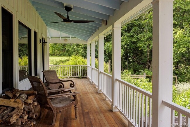 Building Photo - 243 Morton Rd