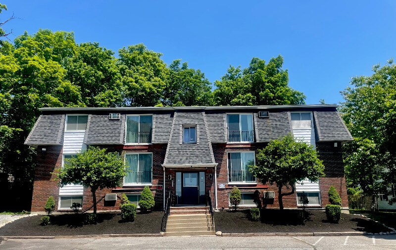 Building Photo - 215 215 mammoth Rd