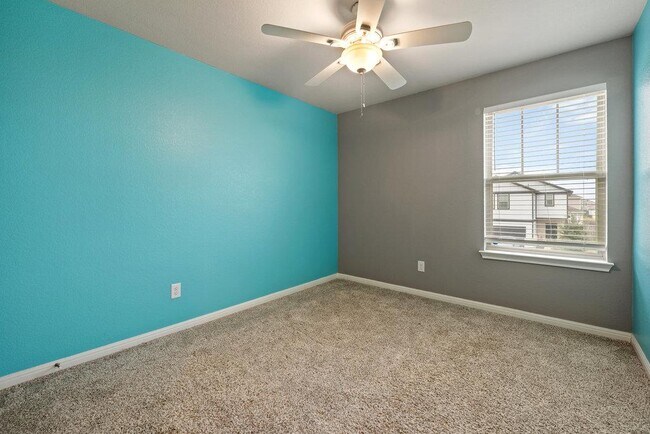 Building Photo - 236 El Dorado Rd