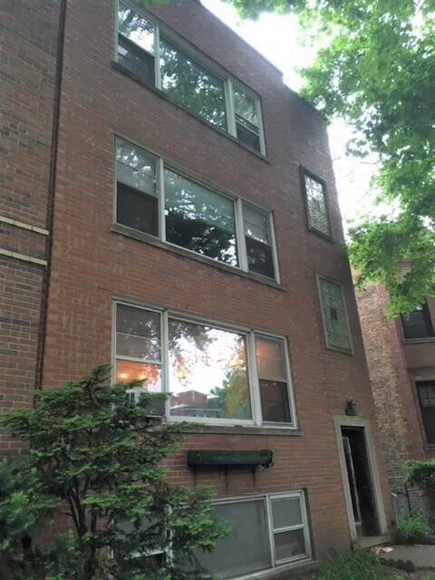 Building Photo - 4208 N Leavitt St