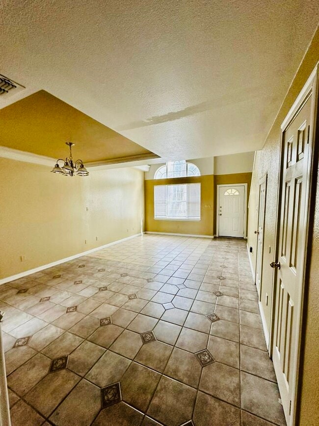 Building Photo - 2501 N I St