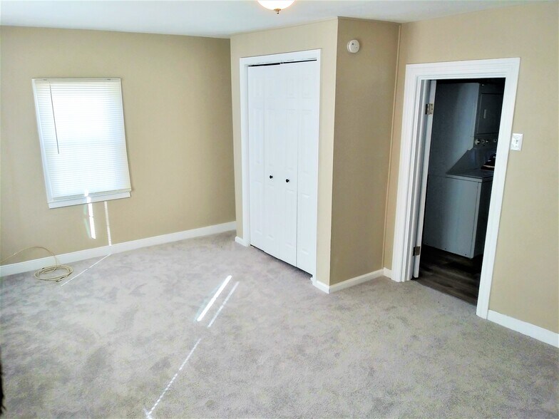 Bedroom # 1 - 43 W Baltimore St