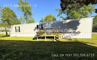 Building Photo - 617 S 2nd St