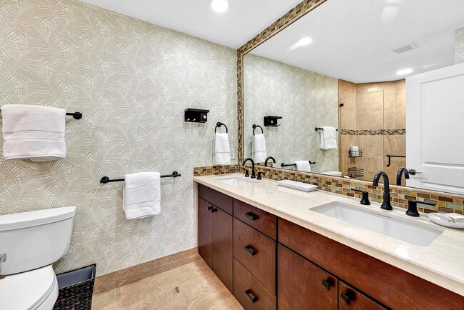 Building Photo - 812 Ocean Dunes Cir