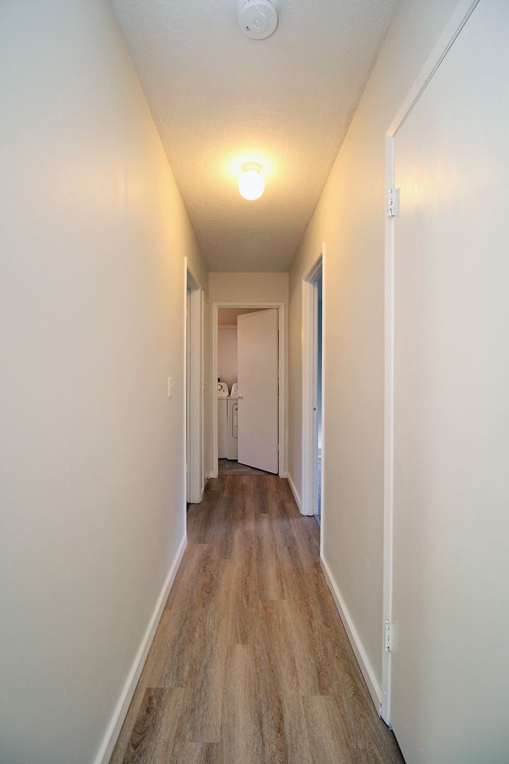 Building Photo - 8834 SE 9th Ave