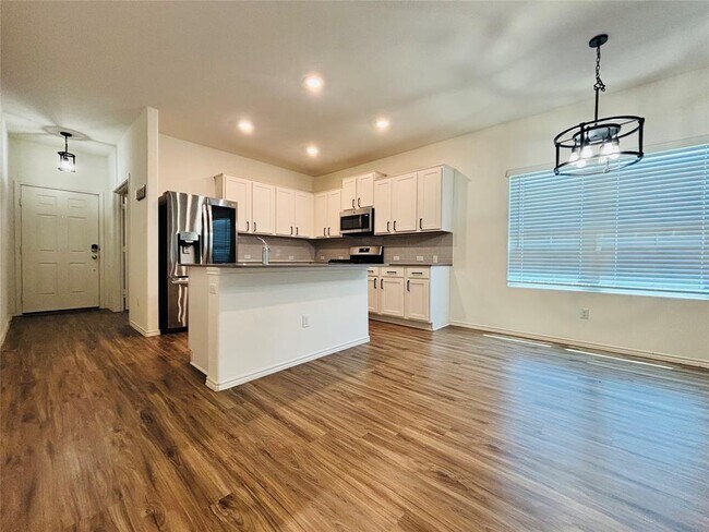 Building Photo - 21300 Bird Wing Dr