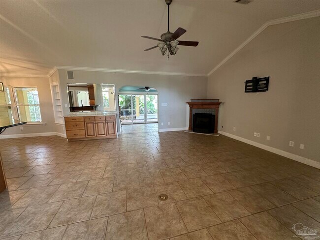 Building Photo - 1611 Luzon Ln