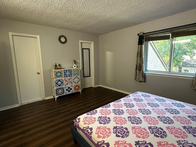 Building Photo - 59 Thoreau Dr