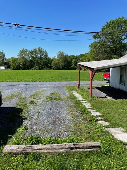 Off Street Parking - 520 Main St