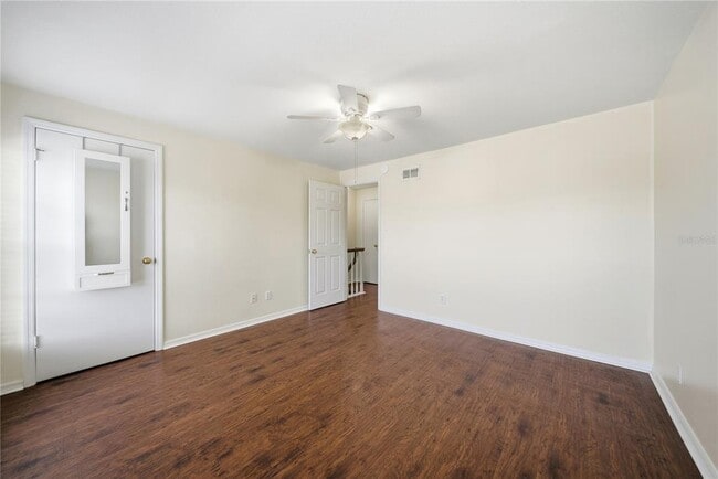 Building Photo - 13542 Embassy Park Ct