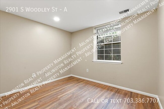 Building Photo - 2901 S Woodley St