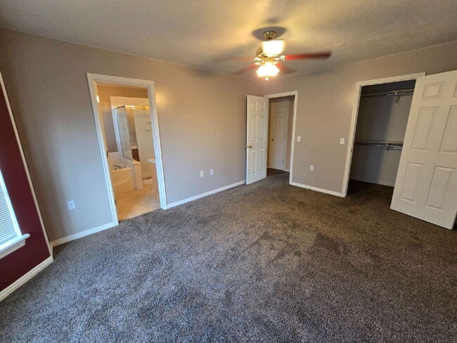 Building Photo - Spacious 5-Bedroom West Valley City Home w...