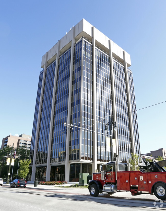 Building Photo - The Plaza