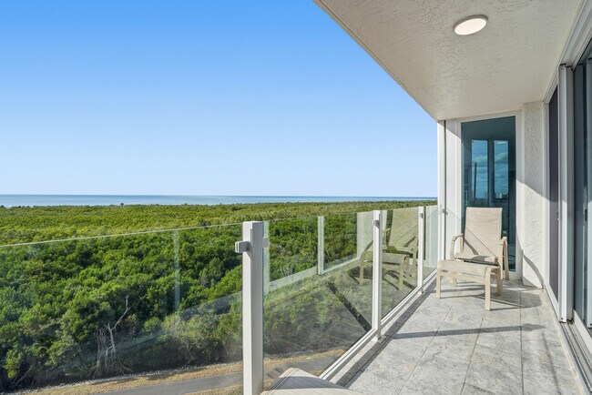 Building Photo - 6101 Pelican Bay Blvd