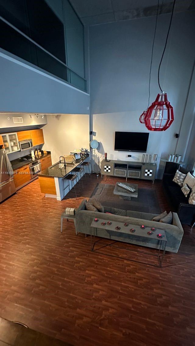 Building Photo - 3449 NE 1st Ave