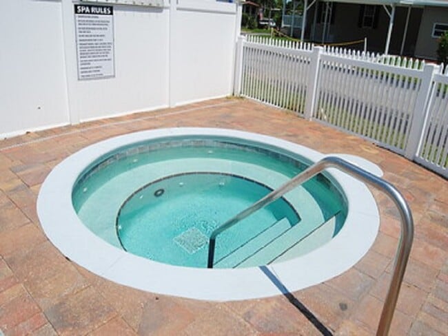 Building Photo - 20 Glen Cove Ct