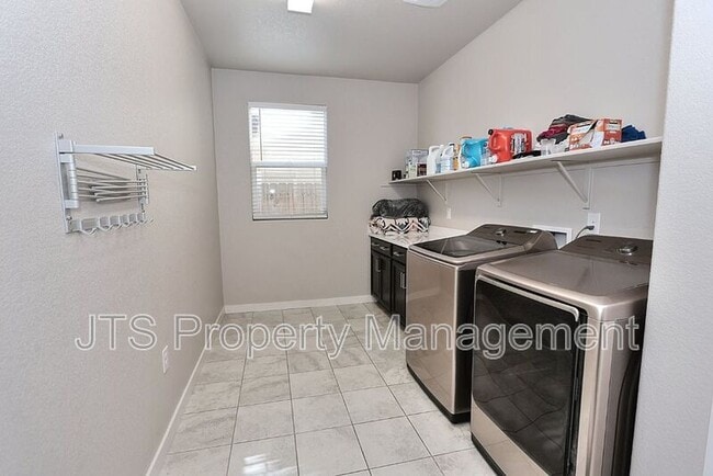 Building Photo - 12158 Byrony Ct
