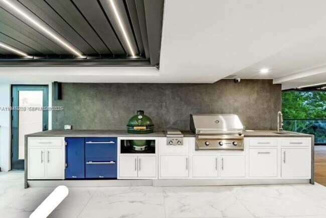 Building Photo - 1248 NE 89th St