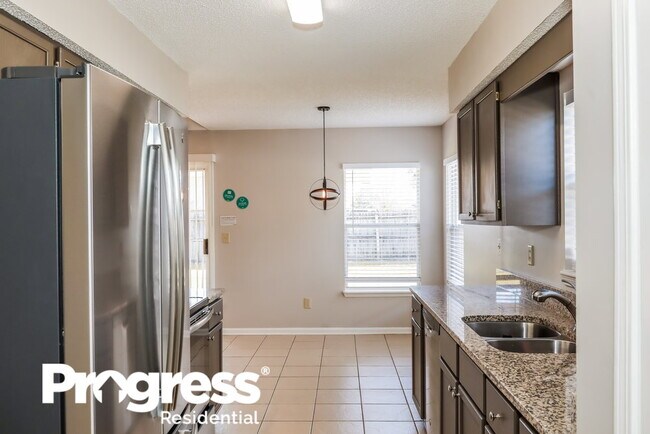 Building Photo - 3257 Fox Squirrel Dr