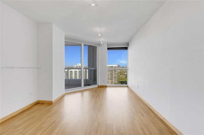 Building Photo - 21055 Yacht Club Dr